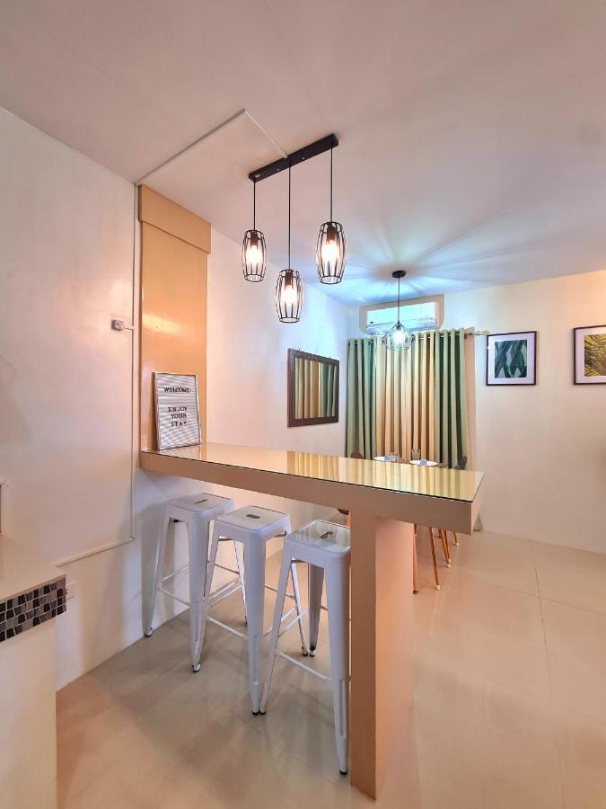 Fully Furnished Apartment With Netflix And Wifi Batangas Bagian luar foto