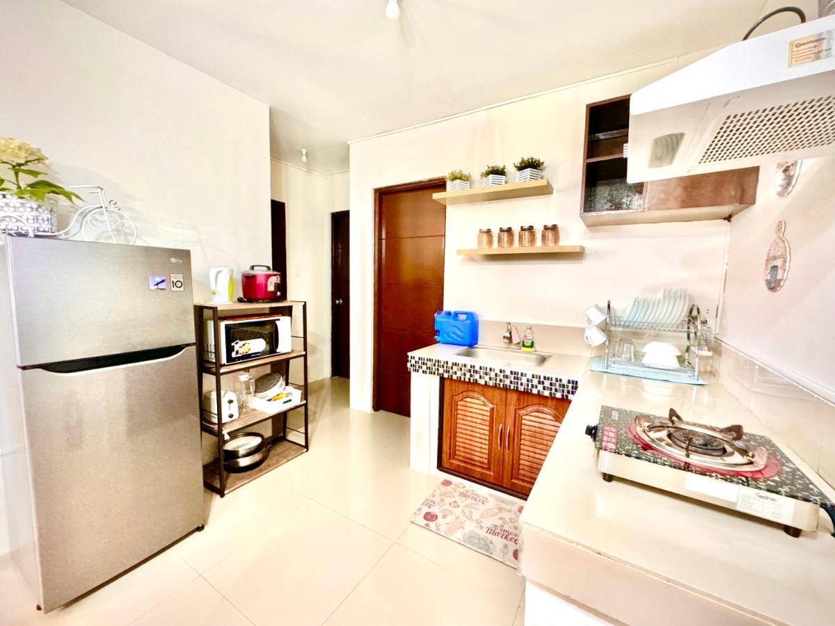 Fully Furnished Apartment With Netflix And Wifi Batangas Bagian luar foto
